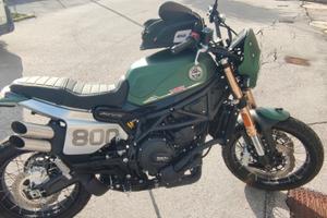 Benelli 800 trail