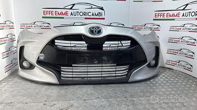 PARAURTI ANTERIORE TOYOTA YARIS HYBRID 2022