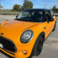 Mini Cooper D Automatica 2017 tetto panoramico