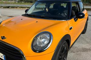 Mini Cooper D Automatica 2017 tetto panoramico
