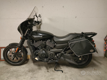 Harley Davidson street 750