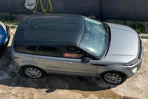 auto pezzi di ricambio /intera