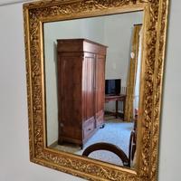 Specchiera antica dorata dell'Ottocento