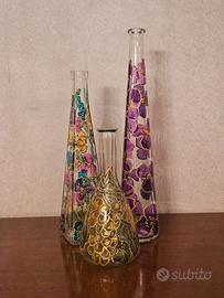 Tre Bottiglie in Vetro Decorate