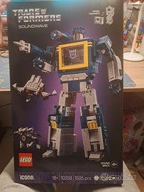 Lego Transformer Soundwave