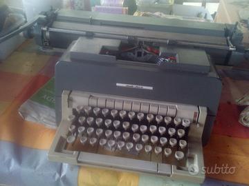 Macchina da scrivere Olivetti LINEA 98