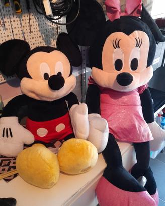 2 personaggi disney 