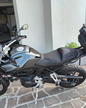 BMW F900 GS anno 2024