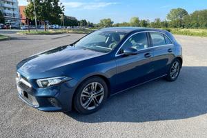 MERCEDES CLASSE A180 BUSINESS ADVANCE -
