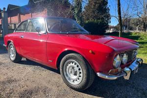 Alfa Romeo GT 2000 Veloce