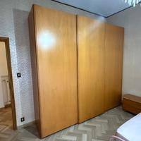 Armadio a tre ante scorrevoli