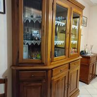 credenza con cristalliera