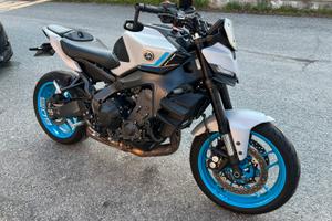 Mt 09 2025 con garanzia ufficiale Yamaha