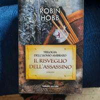 Il risveglio dell 'assassino .robin hobb