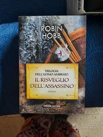 Il risveglio dell 'assassino .robin hobb