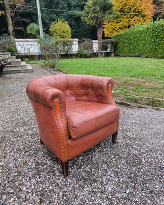 Poltrona vintage in pelle – stile Chesterfield 