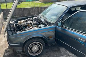 BMW E30 320i ASI - TARGATA ORIGINALE AP