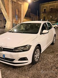 Volkswagen Polo 2017 1.0 Benzina