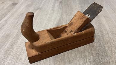 Pialla in legno