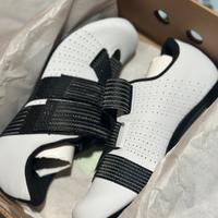 Scarpa Ciclista 40EU Bianco/Nero Powerstrap NUOVE