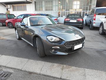 Fiat 124 Spider
