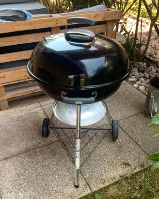 Barbecue WEBER a carbonella