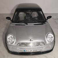 MINI COOPER (2001), 1/24 BURAGO