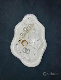 Vassoio in resina atossica a forma di nuvola