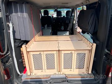 Allestimento per Renault Trafic/Opel Vivaro/Fiat T