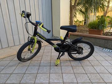 Bici Bambino 4-6anni Btwin 500 Dark Hero 16pollici