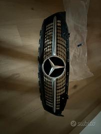 Mascherina anteriore mercedes cla , classe a 2019-