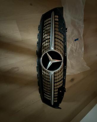 Mascherina anteriore mercedes cla , classe a 2019-