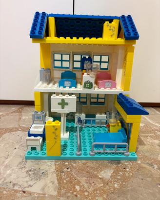 Ospedale di Peppa Pig simil lego in ottime condizi