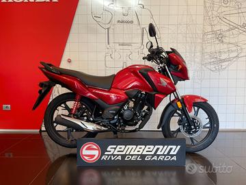 Honda CB 125 F Red