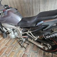 Yamaha FZR 600 - 2005