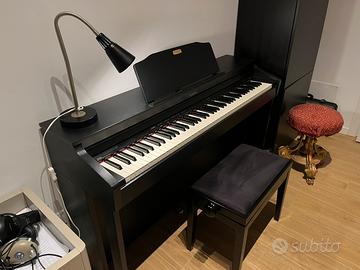 Pianoforte digitale Roland HP504