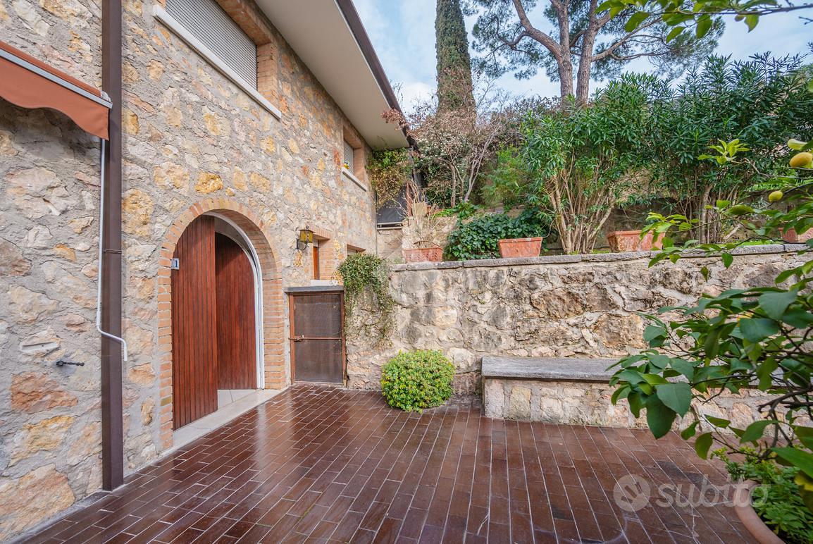 3 LOCALI A TORRI DEL BENACO - Vista 6
