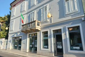 Locale commerciale Vetrinato