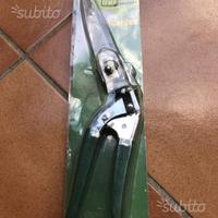 Forbici per erba