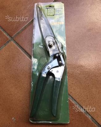 Forbici per erba