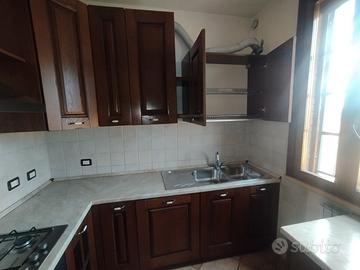 cucina angolare in legno 