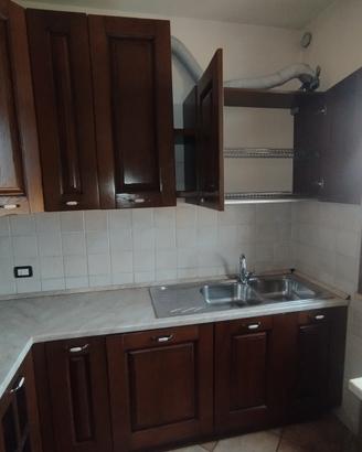 cucina angolare in legno 