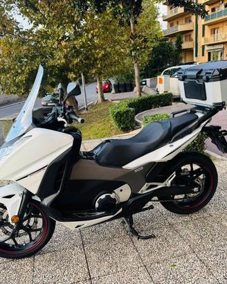 HONDA Integra 750 TUTTO INCLUSO ANCHE PASSAGGIO!
