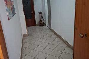 5 vani pressi Policlinico e ex Etna Bar