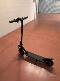 Monopattino elettrico  TEKLIO