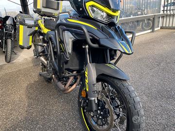 Benelli TRK 702 X