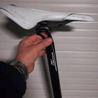 Sella "Italia" carbonio, con tubo alluminio