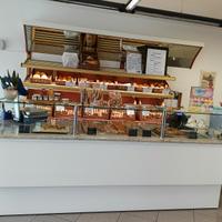 Bancone per panificio e scaffalatura