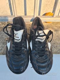 scarpe da calcio.