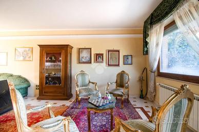 VILLA A SCHIERA A ORTONA